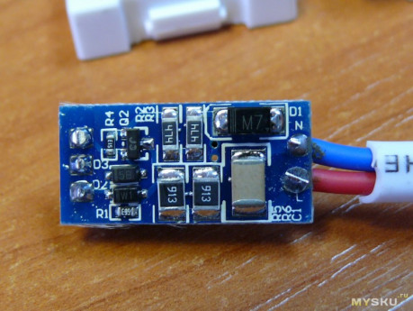 LED адаптер байпас конденсатор Livolo (VL-XA001)